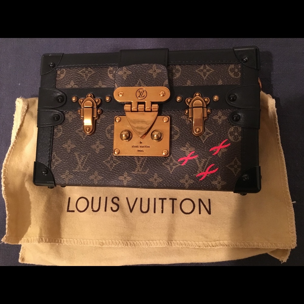 Gorgeous Mini luggage style clutch !